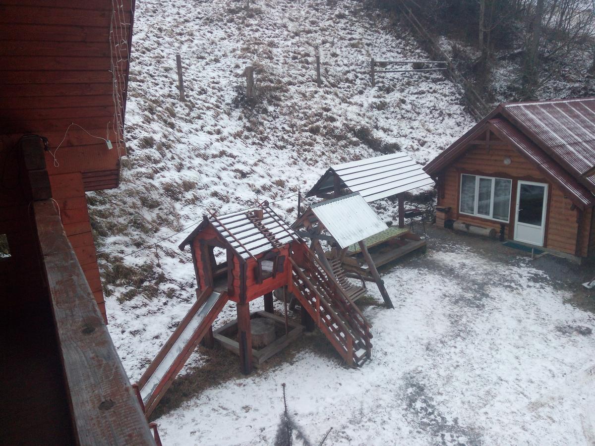 Edelveys Hotel Vorokhta Bagian luar foto