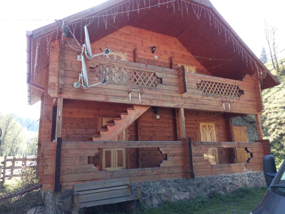 Edelveys Hotel Vorokhta Bagian luar foto